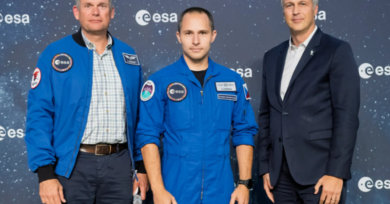 Budoucí český astronaut Svoboda zahajuje poslední fázi výcviku. Čeká ho potápění i simulace práce na ISS