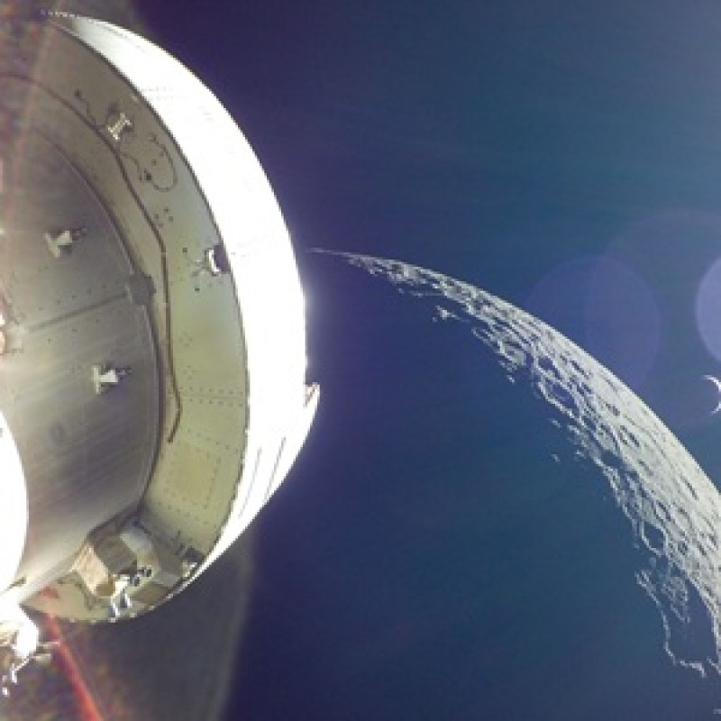 Závod o Měsíc vrcholí