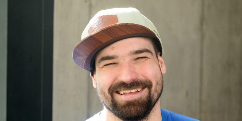 I malé činy mohou změnit svět, říká režisér dokumentu Při zemi o záchraně rašelinišť a orlů mořských | Radiožurnál