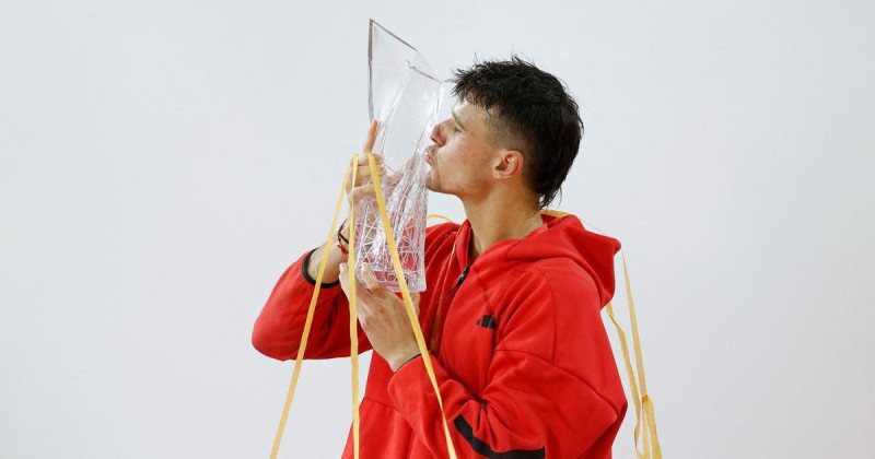 Jen vejde na kurt, naskakuje husí kůže. Menšík už v Miami opět strhává pozornost