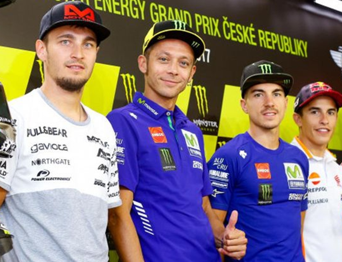 Kisah Pembalap Muslim MotoGP Karel Abraham, Rider yang Disebut Hanya Andalkan Kekayaan Orangtua  : Okezone Sports